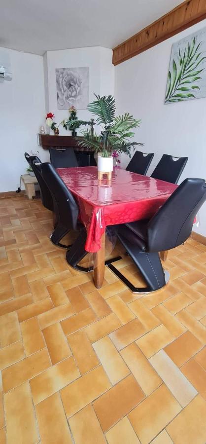 Belle Maison Avec Jardin Rdc T3 De 70M2 Vacances Ou Cure Thermale Rochefort Exterior photo