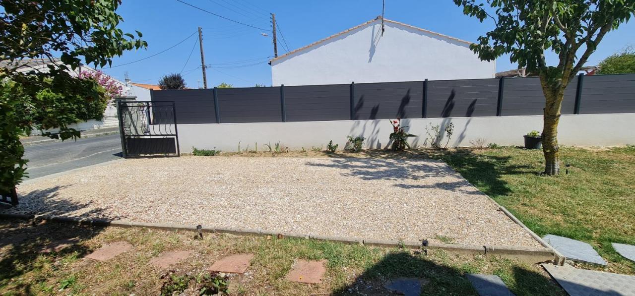 Belle Maison Avec Jardin Rdc T3 De 70M2 Vacances Ou Cure Thermale Rochefort Exterior photo